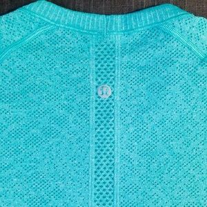 Lulu lemon athletica shirt